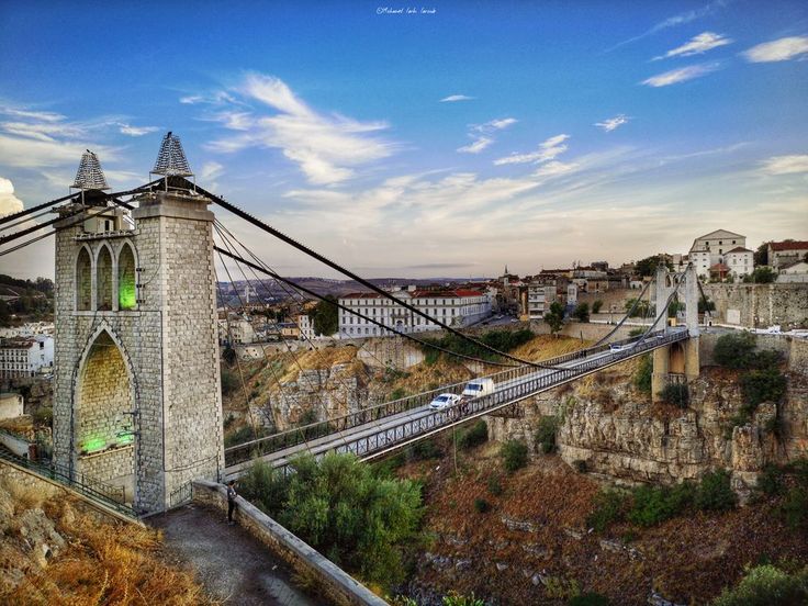 Constantine - Makeup Artist